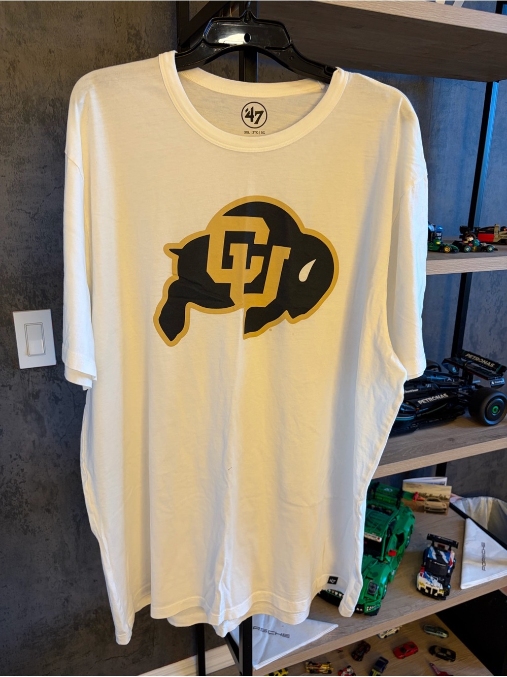 '47 White Colorado Buffaloes Logo Tee - Black & Gold Graphic
